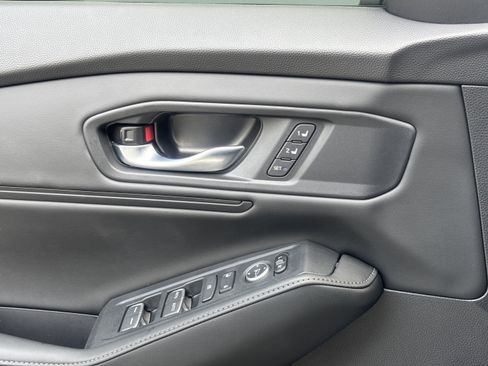 Used 2025 Honda Accord Sport image 15
