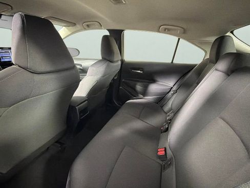 Used 2021 Toyota Corolla LE FWD image 27