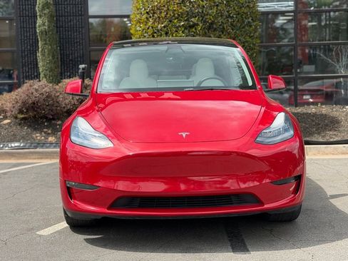 Used 2021 Tesla Model Y Long Range image 3