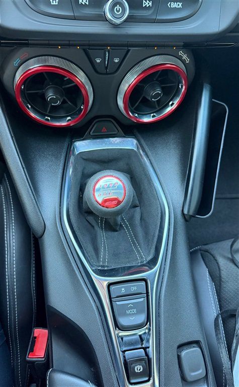 Used 2020 Chevrolet Camaro SS RWD image 20