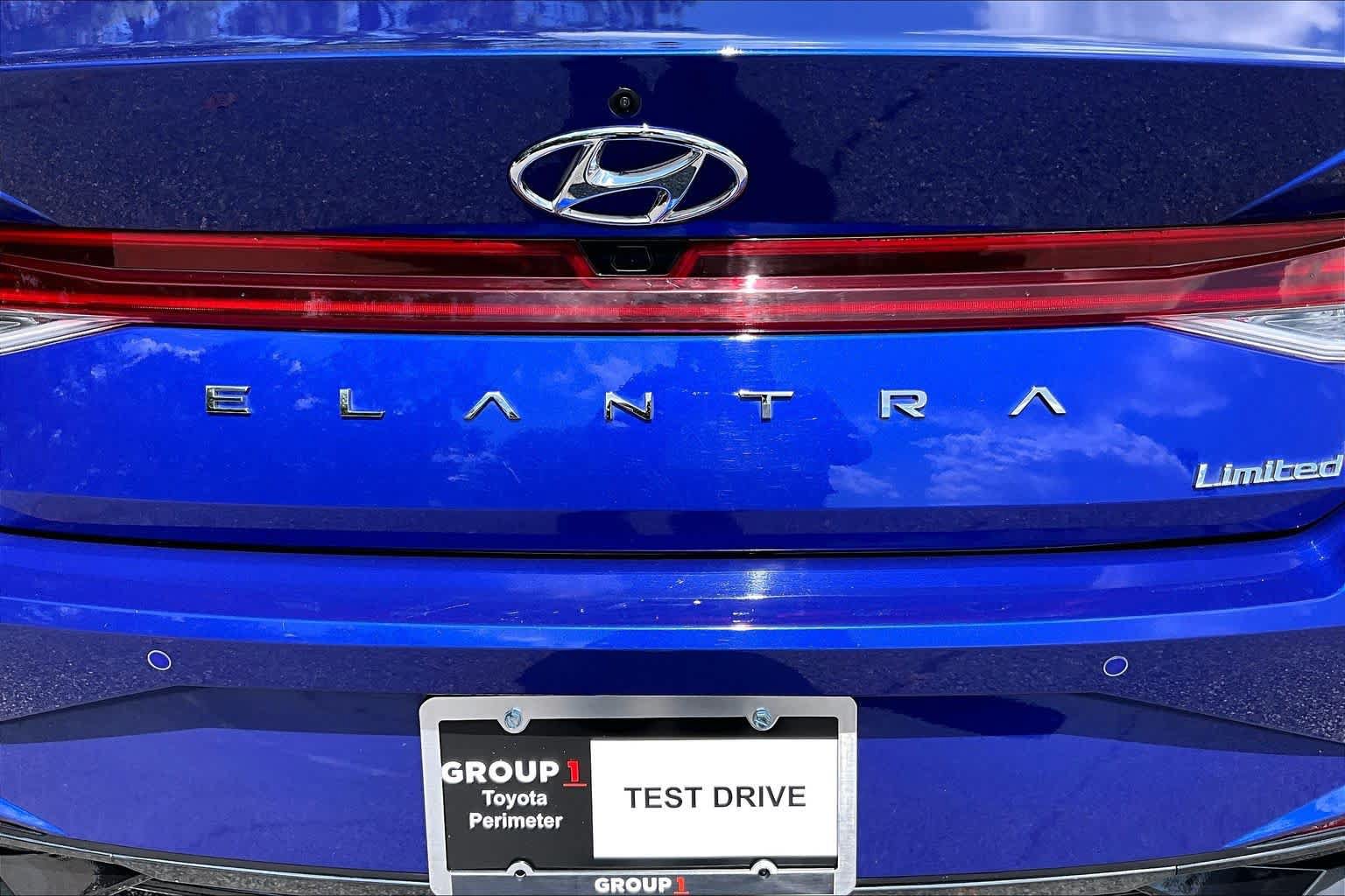 Used 2023 Hyundai Elantra Limited FWD image 10