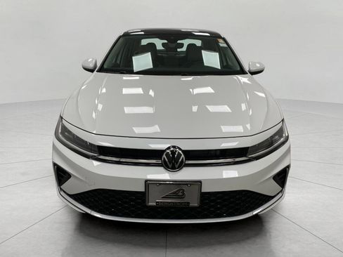New 2026 Volkswagen Jetta SE image 9