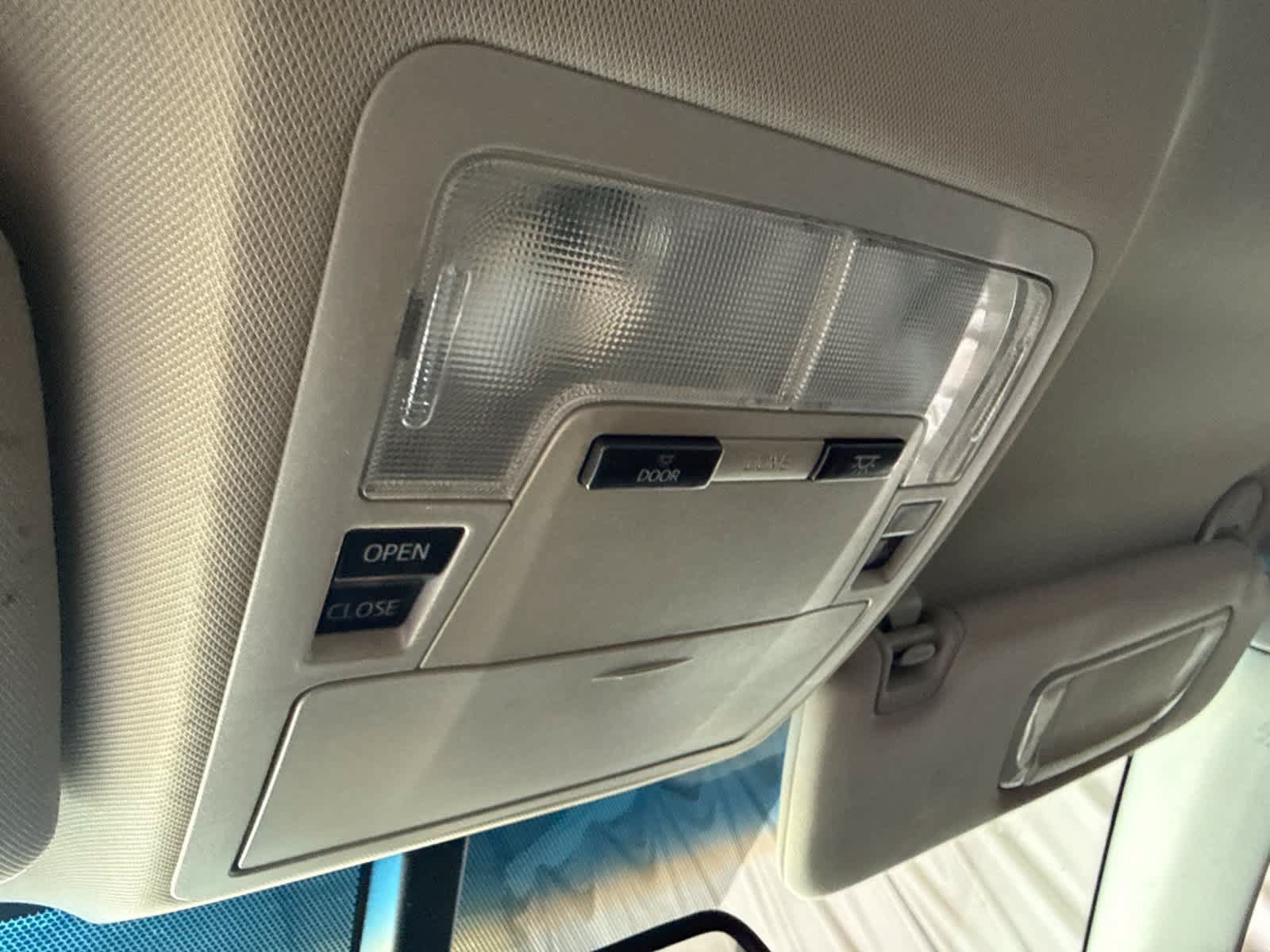 Used 2014 Toyota Avalon XLE Premium FWD image 23