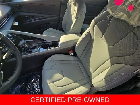 Used 2026 Hyundai Elantra Limited FWD image 15