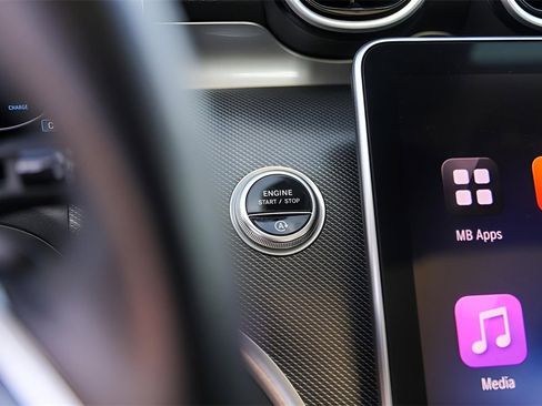 Used 2025 Mercedes-Benz C 300 Sedan image 20
