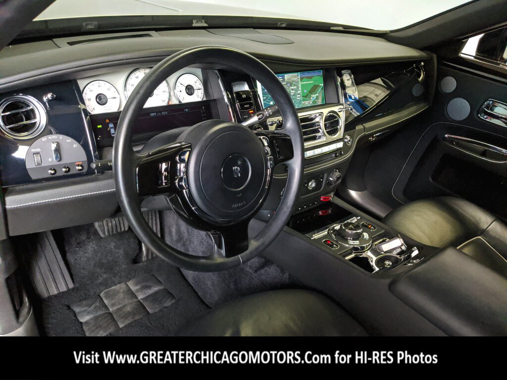 Used 2014 Rolls-Royce Ghost RWD image 27