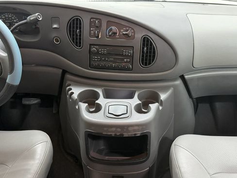 Used 2003 Ford E-350 and Econoline 350 XL RWD image 65