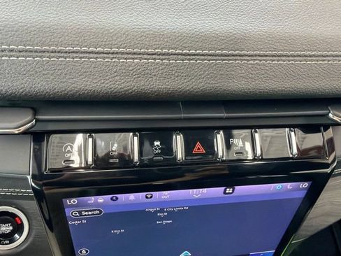 Used 2024 Jeep Grand Cherokee Limited w/ Luxury Tech Group II AWD/4WD image 25