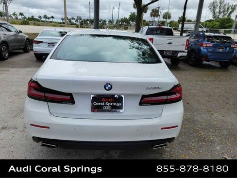 Used 2021 BMW 530e w/ Premium Package RWD image 7