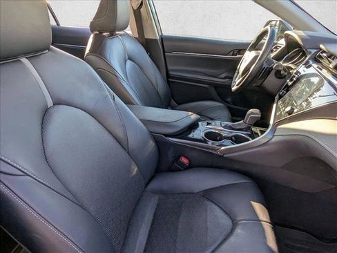 Used 2019 Toyota Camry XSE image 20