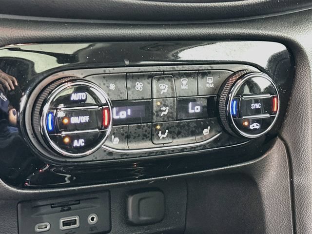 Used 2022 Buick Encore GX Essence w/ Advanced Technology Package AWD/4WD image 21