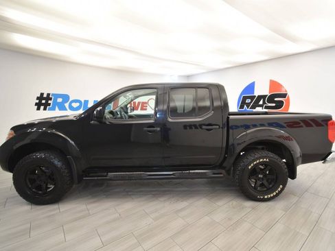 Used 2018 Nissan Frontier SV AWD/4WD image 11