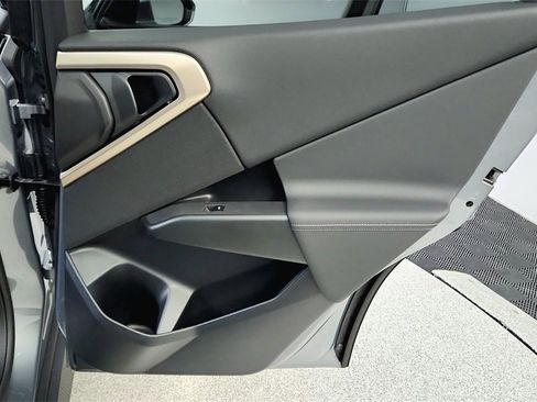 Used 2025 BMW X3 xDrive30i w/ Premium Package image 27