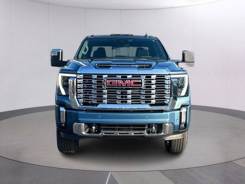 Used 2025 GMC Sierra 2500 Denali w/ Denali Reserve Package AWD/4WD image 9