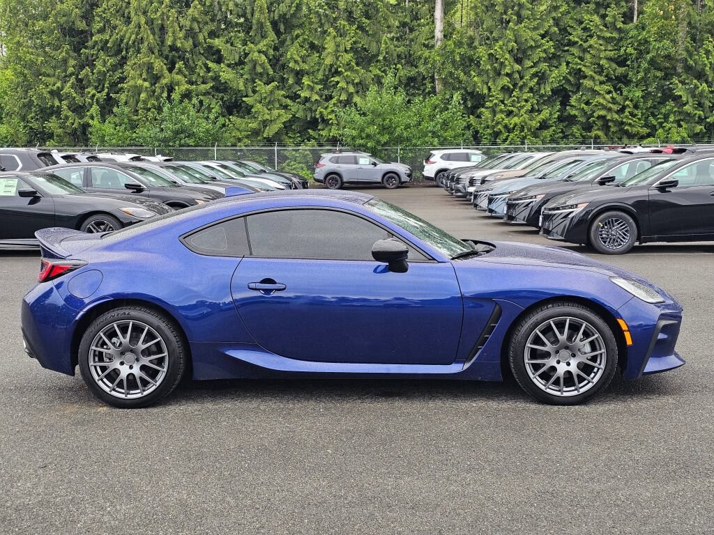 Used 2022 Toyota GR86 Premium w/ ALL Weather Mat Package (TMS) RWD image 4