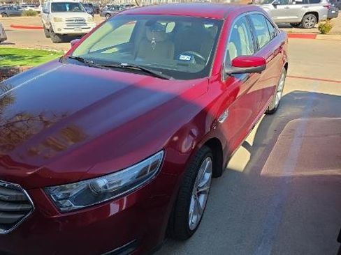 Used 2013 Ford Taurus SEL image 1