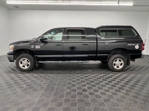 Used 2009 Dodge Ram 2500 Truck SLT w/ Popular Equipment Group image 2