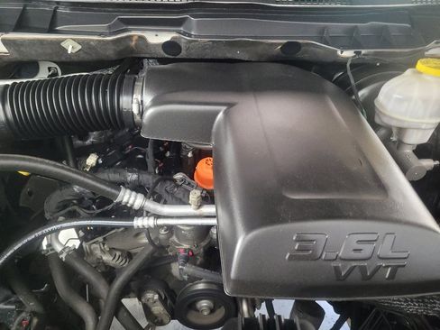 Used 2018 RAM 1500 Tradesman RWD image 30