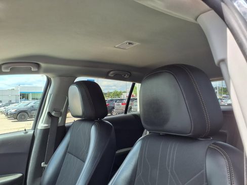 Used 2021 Chevrolet Trax LT FWD image 18