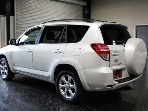 Used 2010 Toyota RAV4 Limited FWD image 5