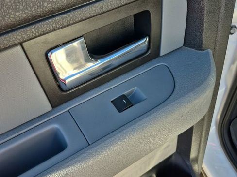 Used 2014 Ford F150 XLT w/ XLT Chrome Package image 16