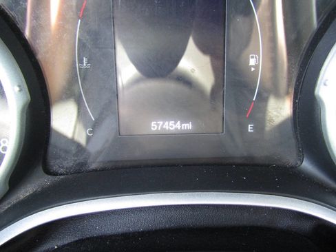 Used 2021 Jeep Compass Latitude AWD/4WD image 18