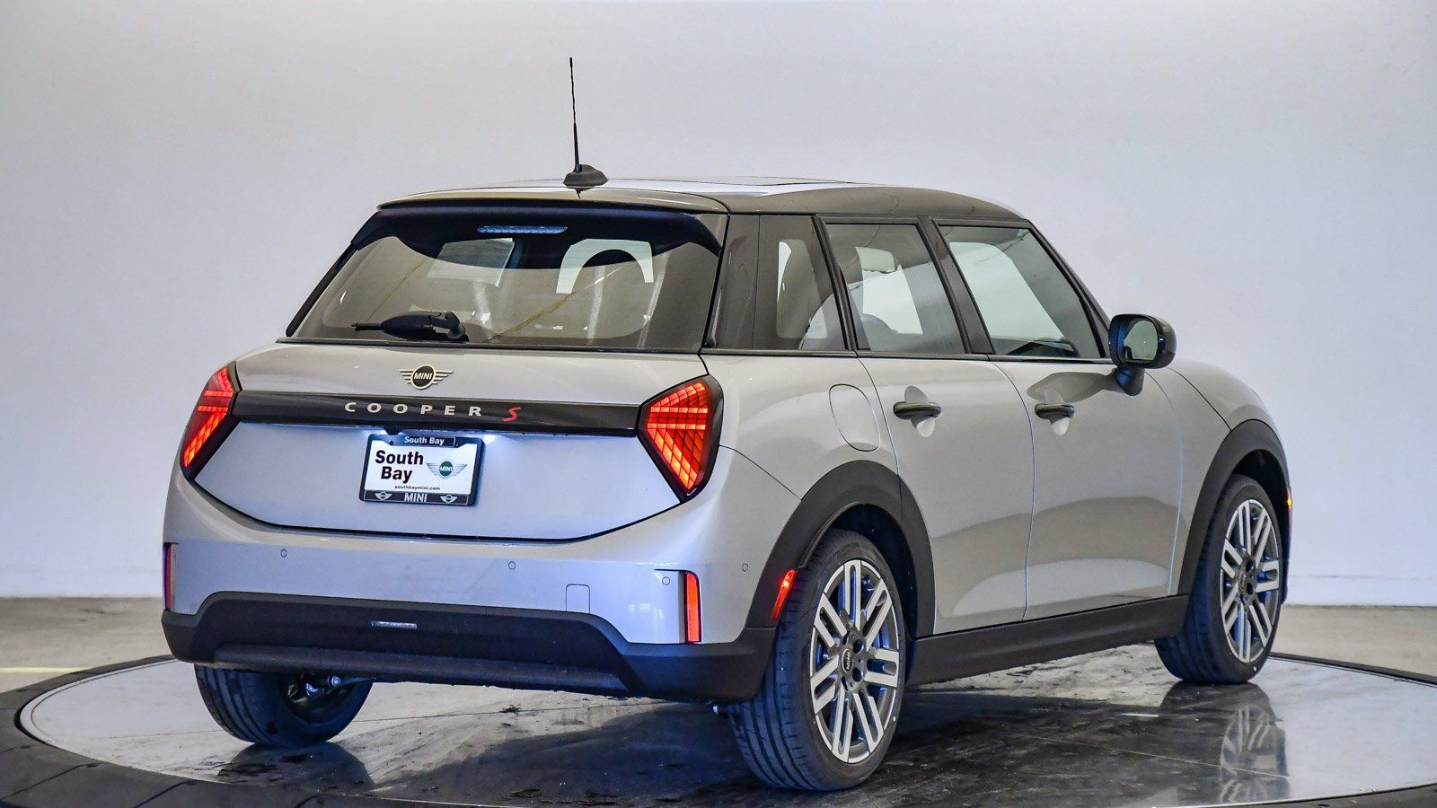 New 2026 MINI Cooper S FWD image 5