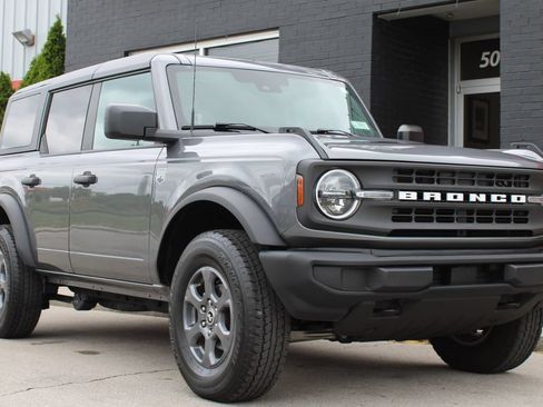 Used 2025 Ford Bronco Big Bend AWD/4WD image 4