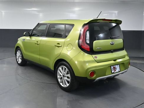 Used 2019 Kia Soul + w/ Audio Package FWD image 9