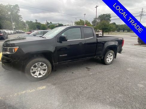 Used 2018 Chevrolet Colorado LT AWD/4WD image 2