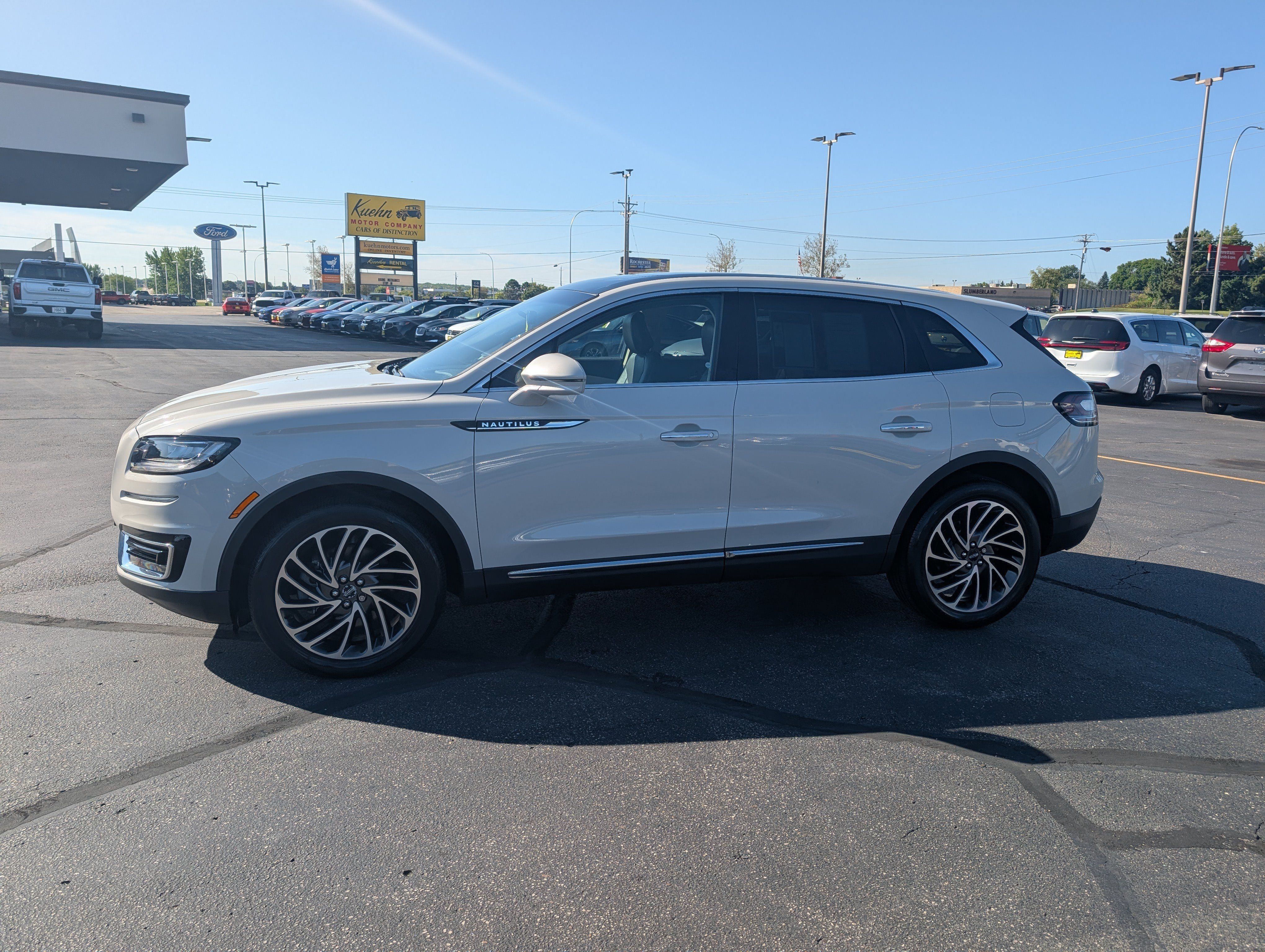 Used 2020 Lincoln Nautilus Reserve AWD/4WD image 5