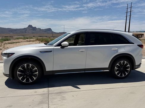 Used 2024 MAZDA CX-90 Plug-In Hybrid w/ Premium Plus AWD/4WD image 5