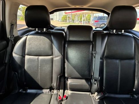 Used 2019 Nissan Pathfinder SL AWD/4WD image 21