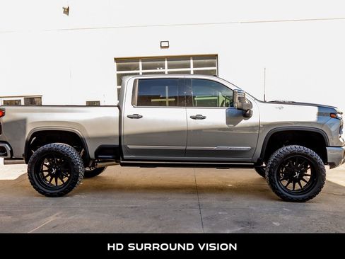 Used 2025 Chevrolet Silverado 2500 High Country w/ High Country Premium Package image 11