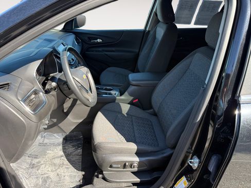 Used 2023 Chevrolet Equinox LT w/ Driver Convenience Package FWD image 10
