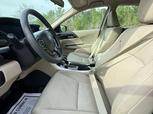 Used 2016 Honda Accord LX image 2