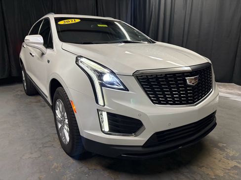 Used 2021 Cadillac XT5 Luxury FWD image 3