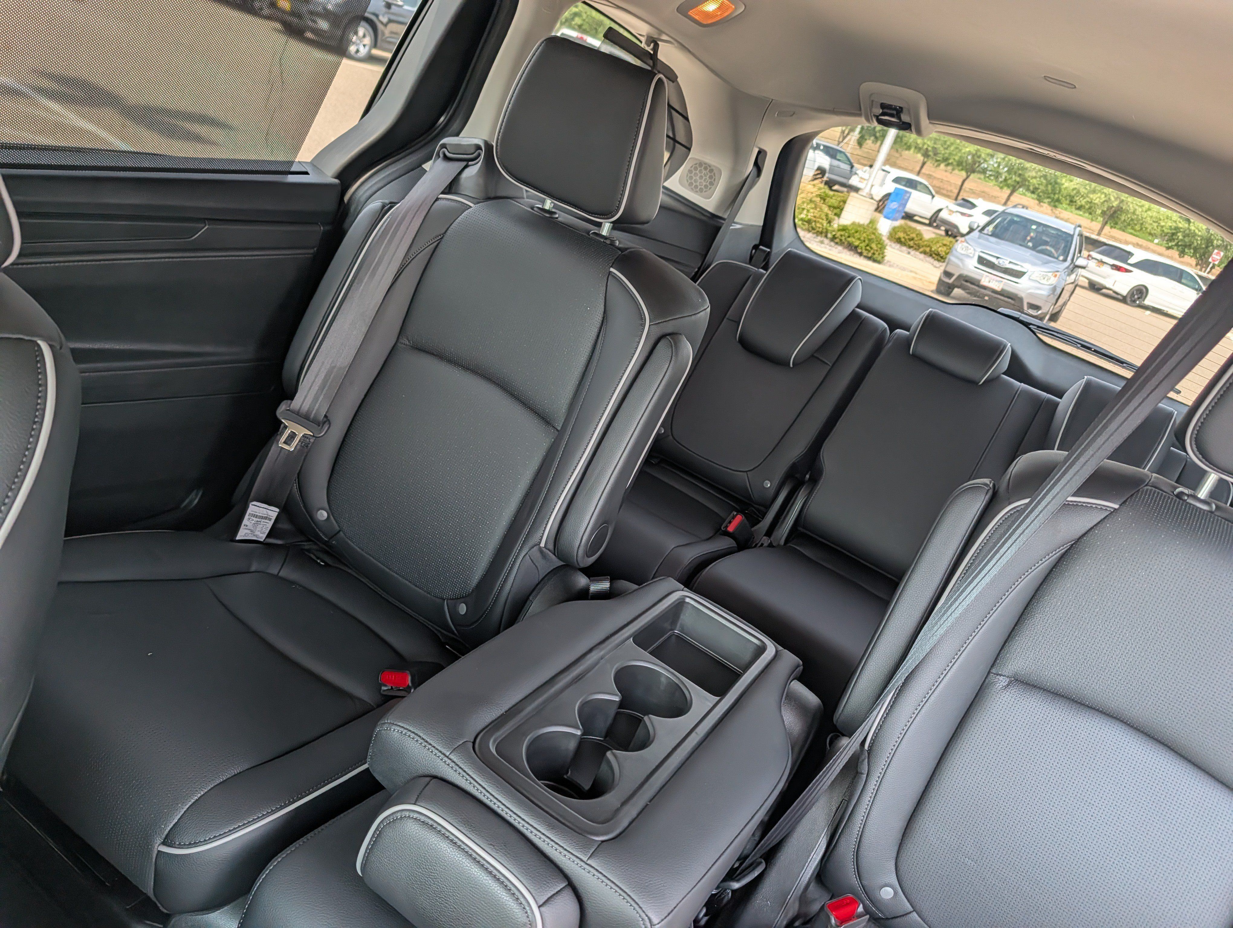 Used 2026 Honda Odyssey Elite image 12