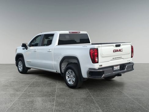 Used 2024 GMC Sierra 1500 SLE image 3