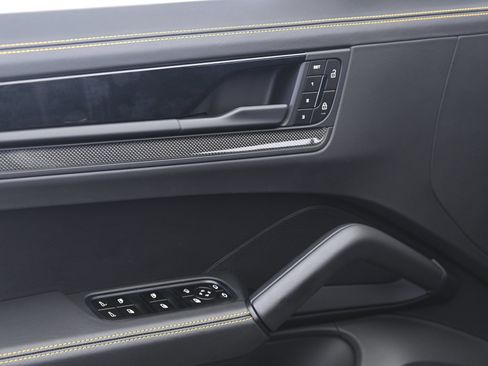 Certified 2024 Porsche Cayenne Turbo GT AWD/4WD image 26