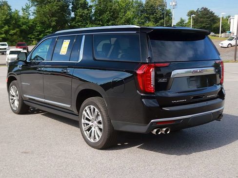 Used 2021 GMC Yukon XL Denali w/ Denali Premium Package AWD/4WD image 5