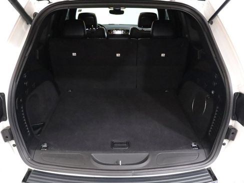 Used 2017 Jeep Grand Cherokee Altitude AWD/4WD image 26