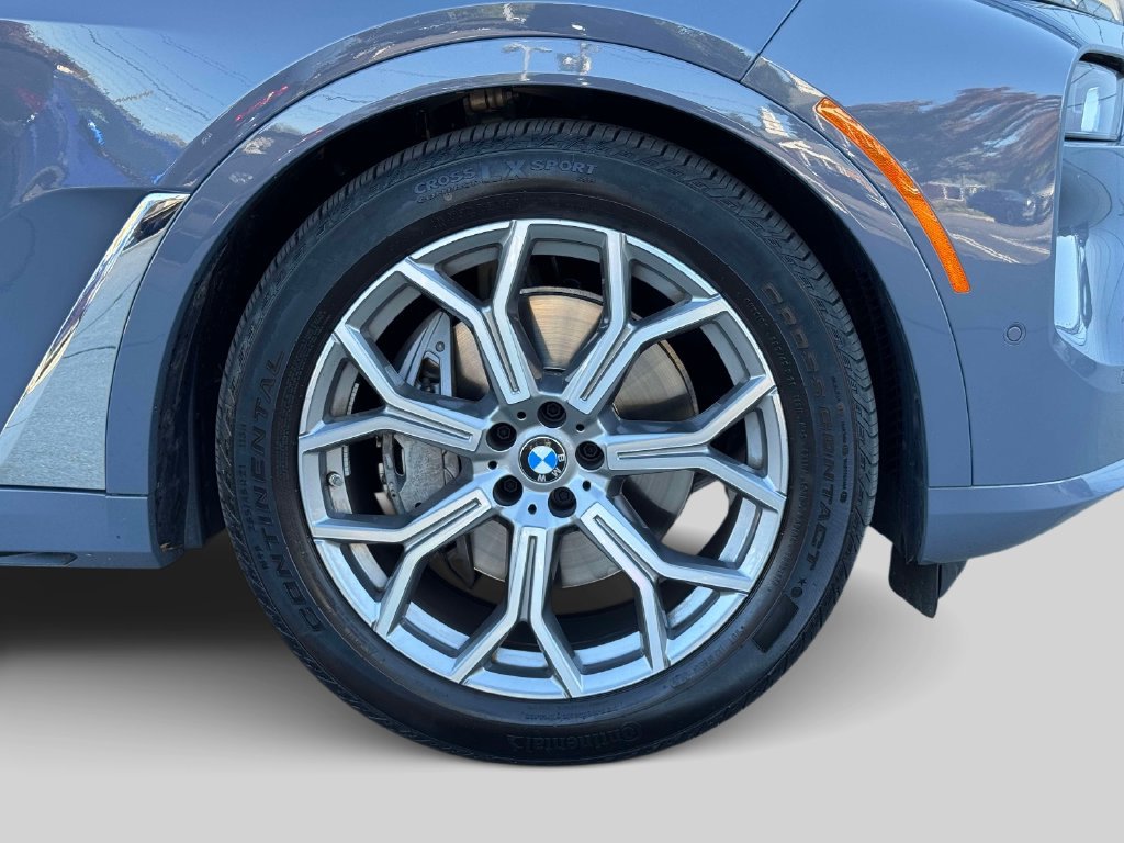 Certified 2026 BMW X7 xDrive40i w/ Executive Package AWD/4WD image 8