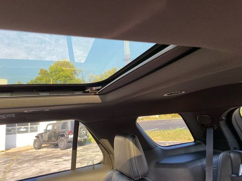 Used 2015 Ford Explorer Sport w/ Equipment Group 401A image 13