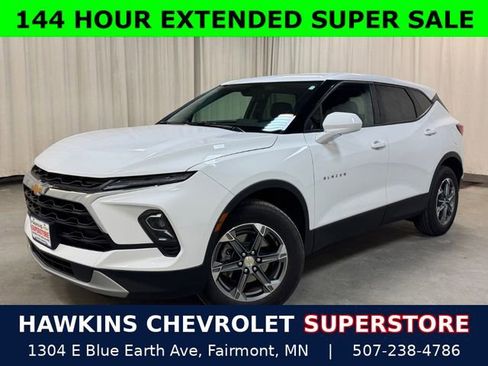 Used 2025 Chevrolet Blazer LT AWD/4WD image 1