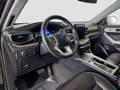 Used 2021 Ford Explorer Limited w/ Equipment Group 301A image 13