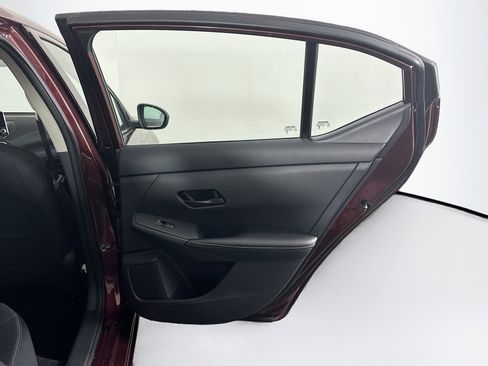 Used 2024 Nissan Sentra SV image 27