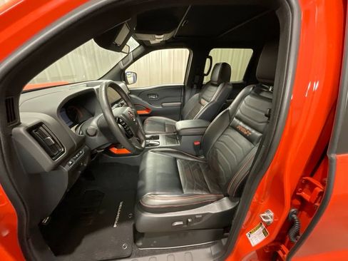 Used 2025 Nissan Frontier Pro-X w/ Pro Premium Package RWD image 8