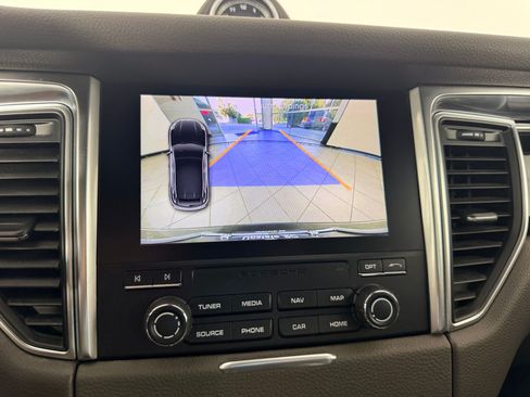 Used 2018 Porsche Macan S AWD/4WD image 20