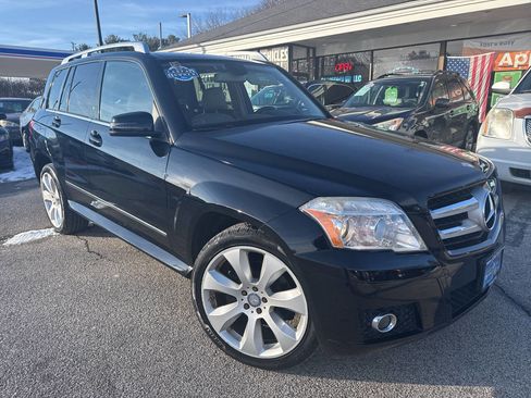 Used 2010 Mercedes-Benz GLK 350 4MATIC image 1
